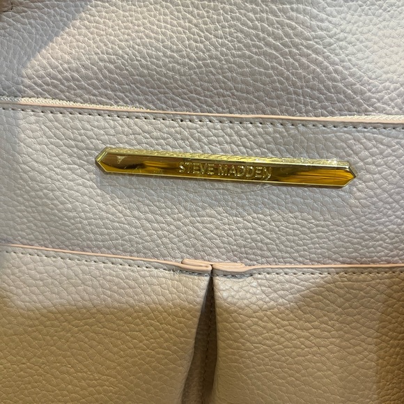 NWT Steve Madden Blush Tote Handbag (includes insert, scarf, & longer handle) - Picture 5 of 13